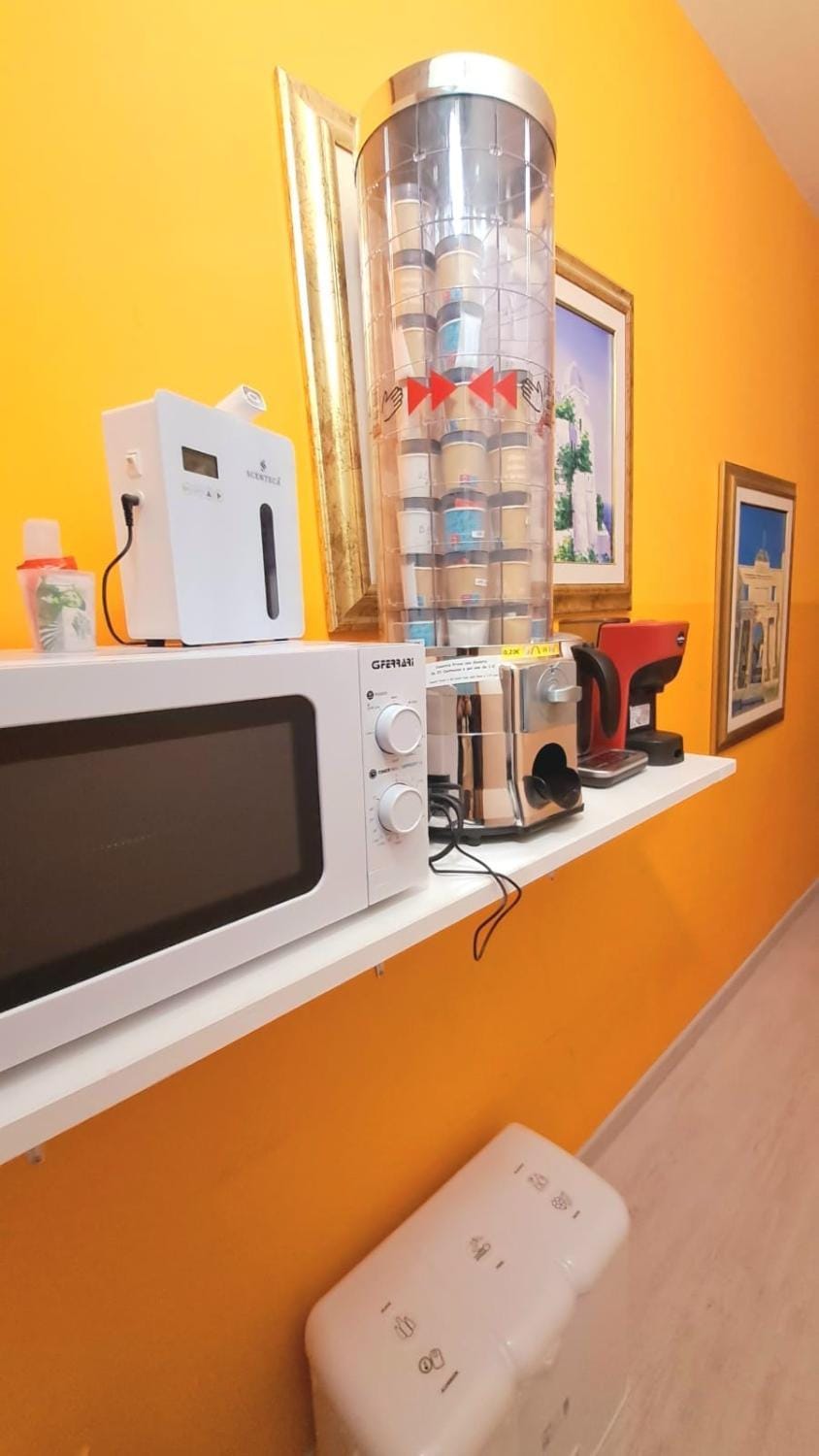 Facade/entrance, Kitchen or kitchenette, Drinks