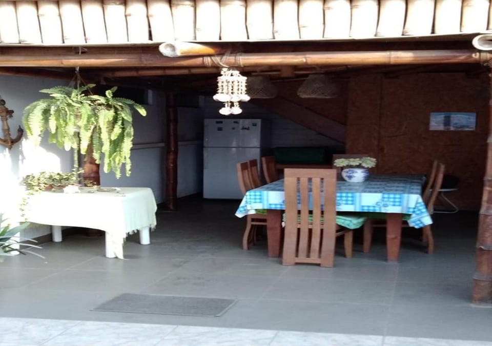 Living room, Decorative detail, Dining area