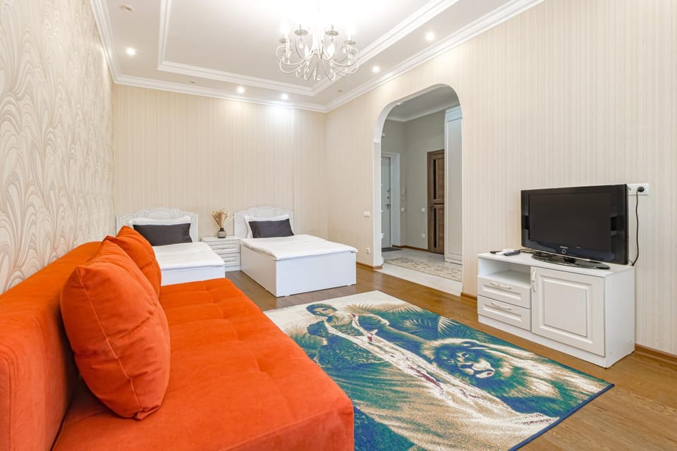Bed, Seating area, Bedroom