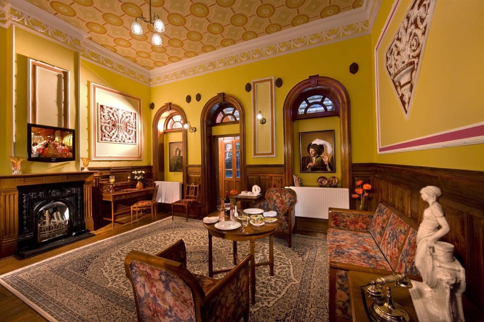View (from property/room), Dining area