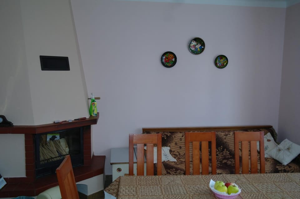 Seating area, Evening entertainment