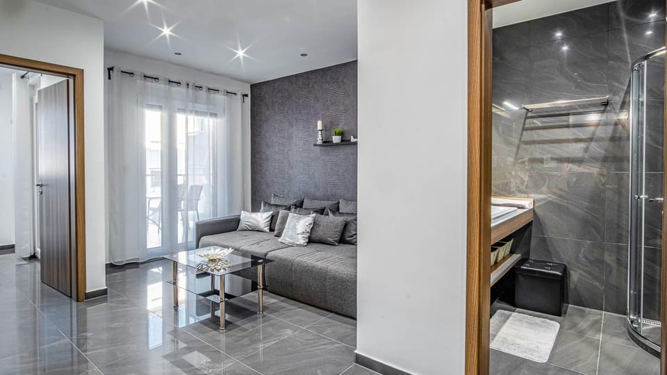 Bathroom, Living room
