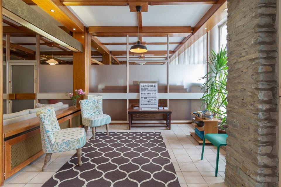 Lobby or reception, Internal: Not applicable to any particular room