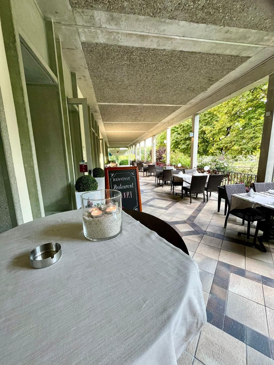 Restaurant/places to eat