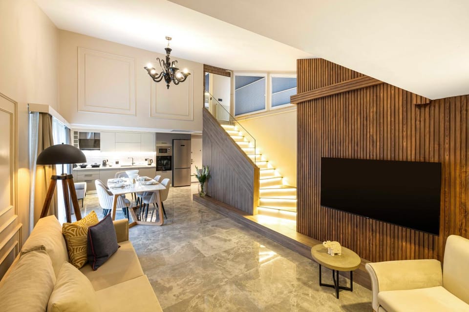 Communal lounge/ TV room, Living room, Dining area