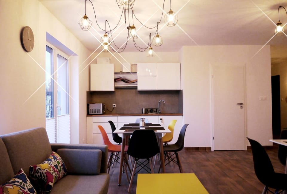 Communal lounge/ TV room, Kitchen or kitchenette, Living room, Communal kitchen