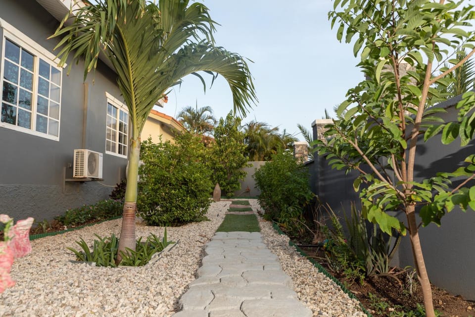 La Casita Torres House in Oranjestad