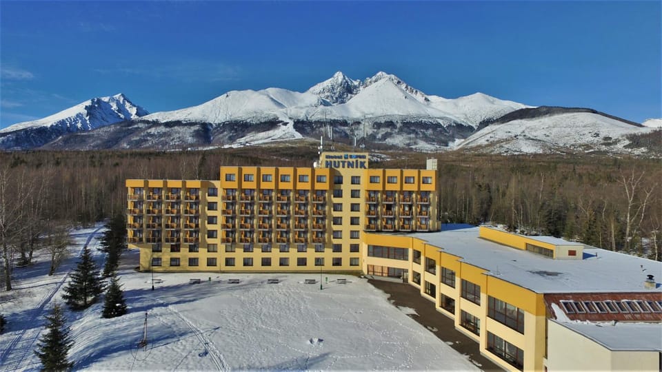 Property building, Natural landscape, Winter, Mountain view