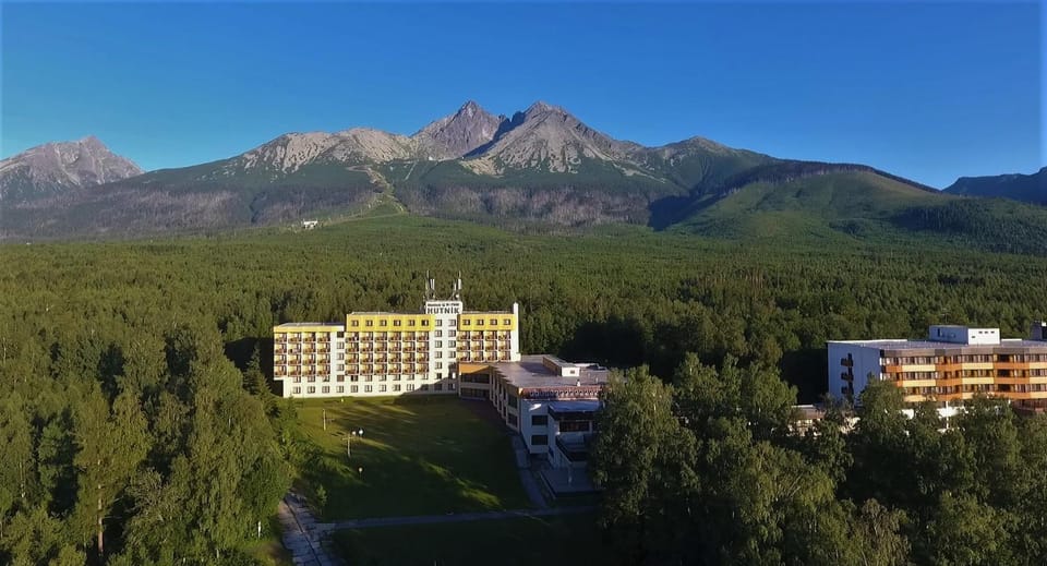 Off site, Bird's eye view, Summer, Mountain view