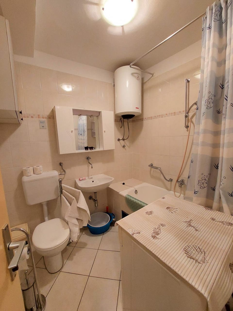 Toilet, Bathroom, Bath