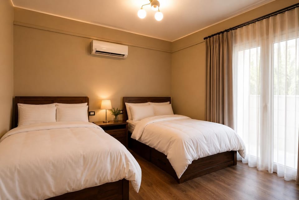 Bed, Photo of the whole room, Bedroom, air conditioner