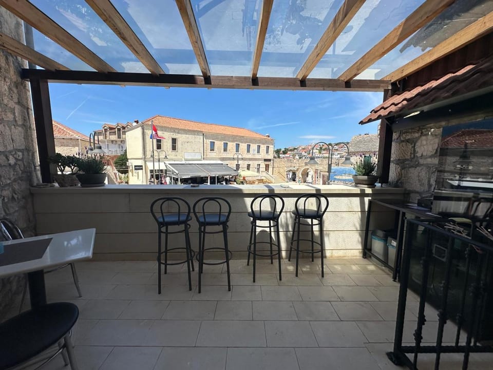 Property building, View (from property/room), Balcony/Terrace