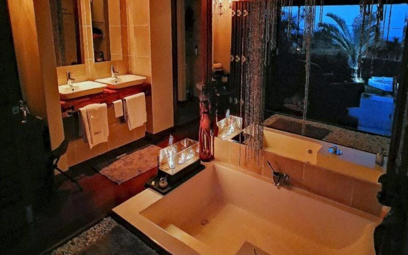 Bathroom, Bath