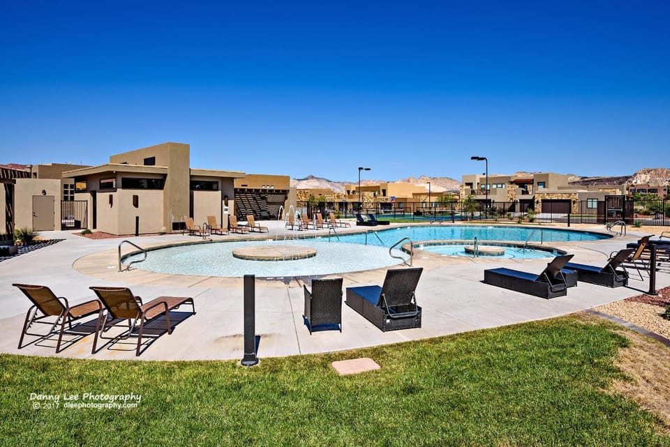 Western Sky House in St George