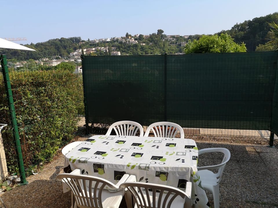 Patio, Balcony/Terrace