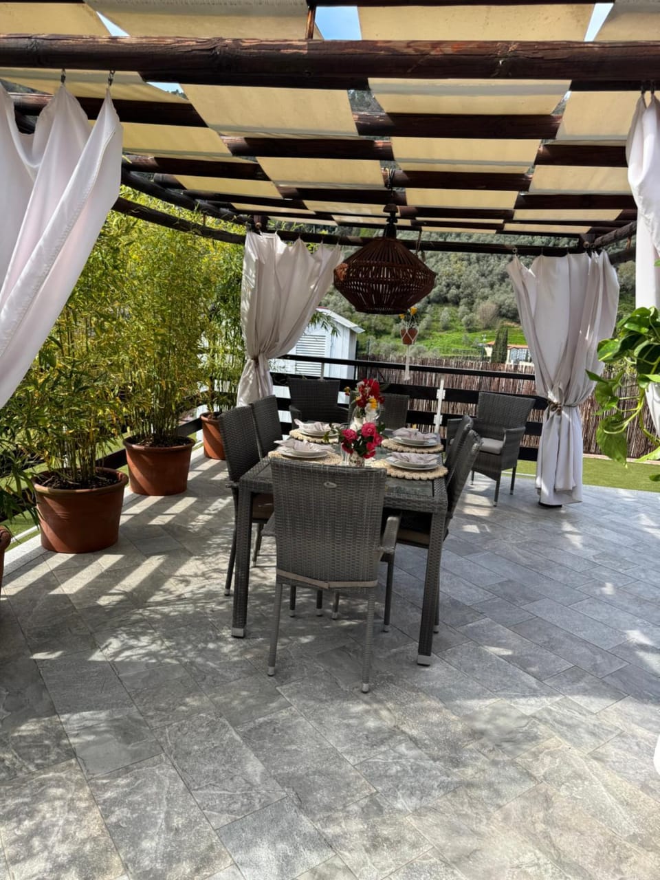 Spring, Day, Garden, Balcony/Terrace, Dining area, Garden view