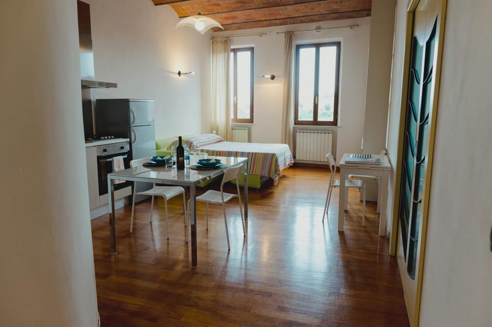 Dining area, Bedroom