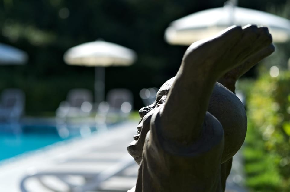 Swimming pool, Swimming pool