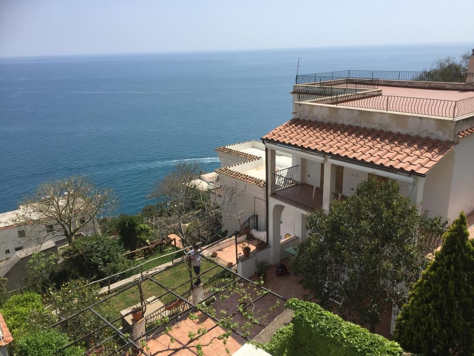 Property building, Facade/entrance, Bird's eye view, Balcony/Terrace