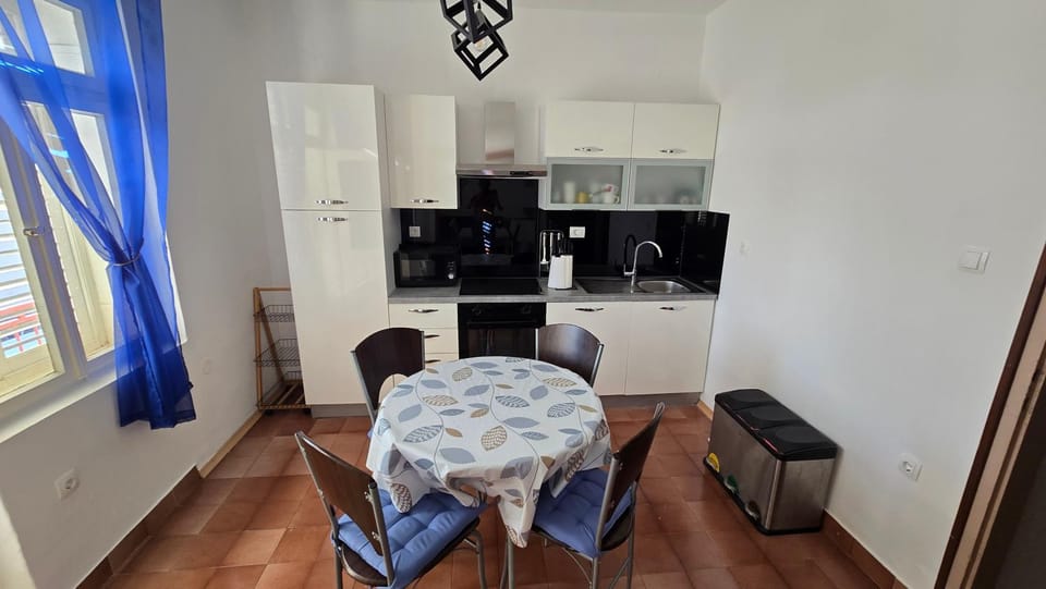 Apartman Juraga Apartment in Murter