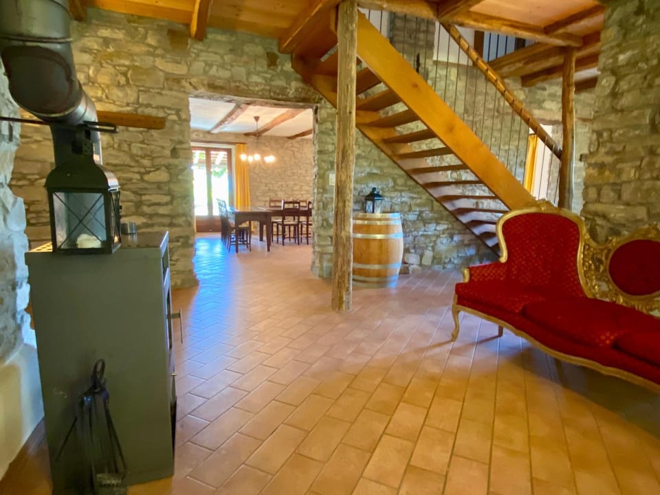 Living room, Area and facilities