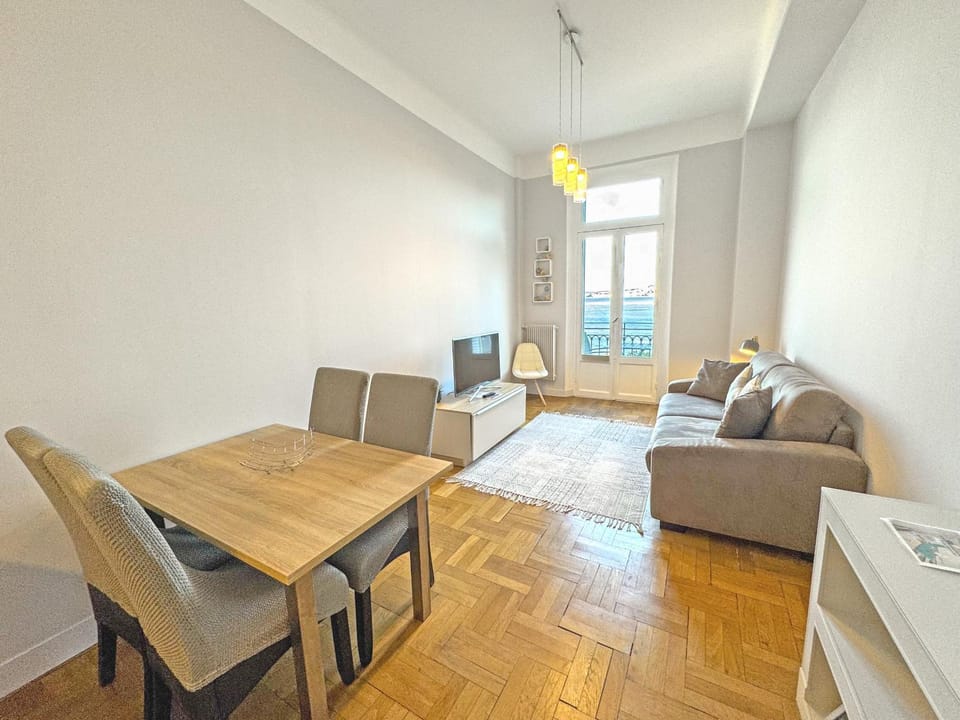 PROMENADE HOLIDAY - ROCAMARE PROMENADE Apartment in Nice