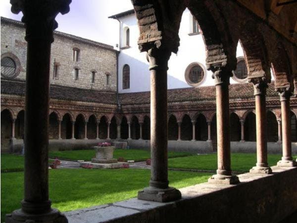 Appartamenti Serena - La Grotta Apartment in Gargnano