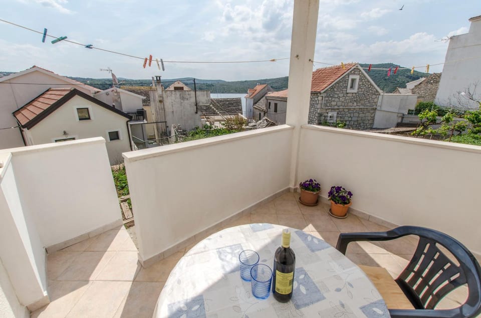 Balcony/Terrace, Landmark view