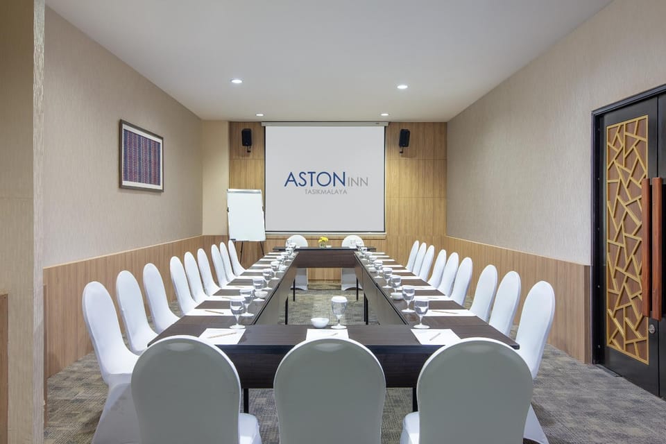 Meeting/conference room
