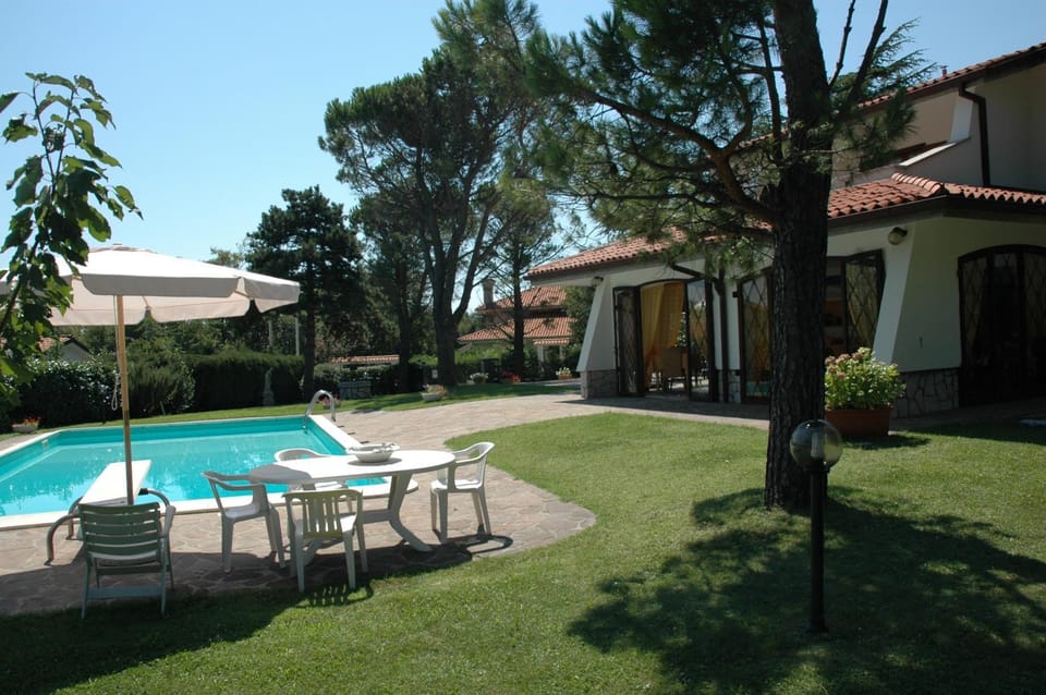 Garden, Swimming pool