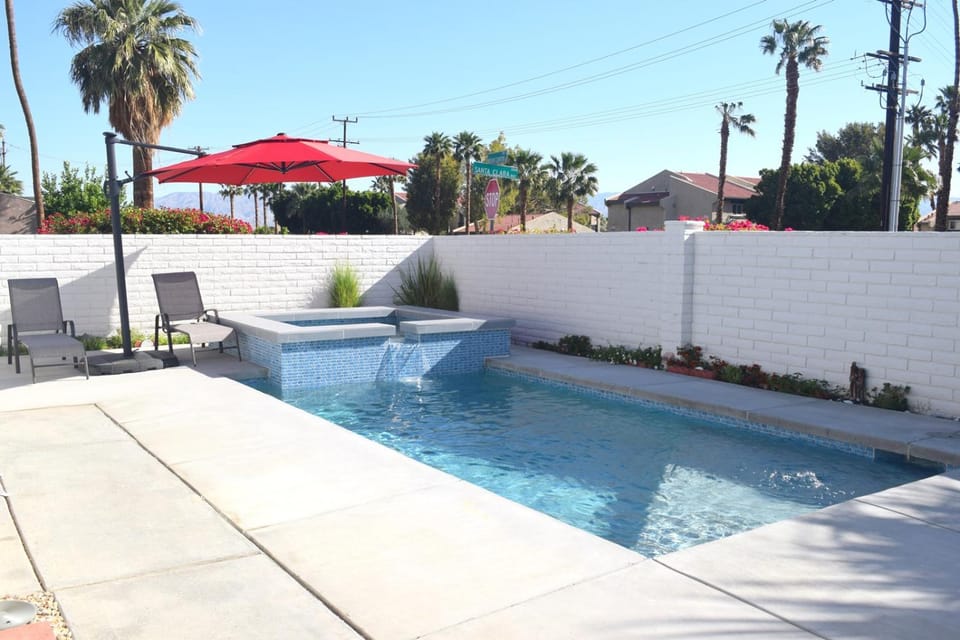 Property building, Swimming pool
