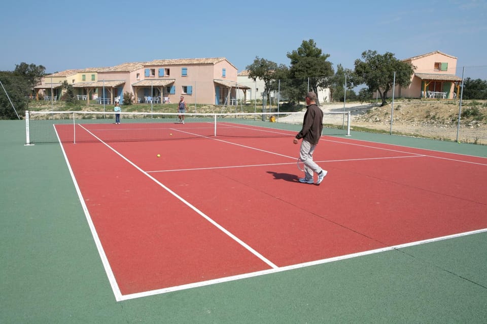 Tennis court