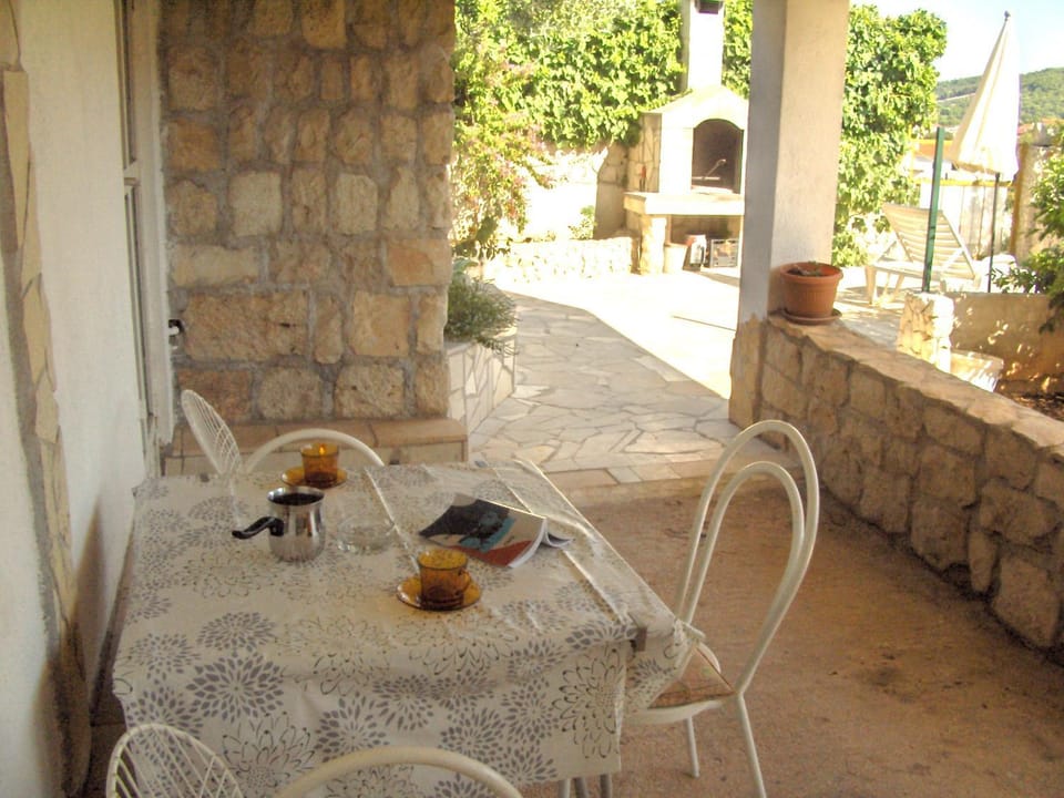 Inner courtyard view