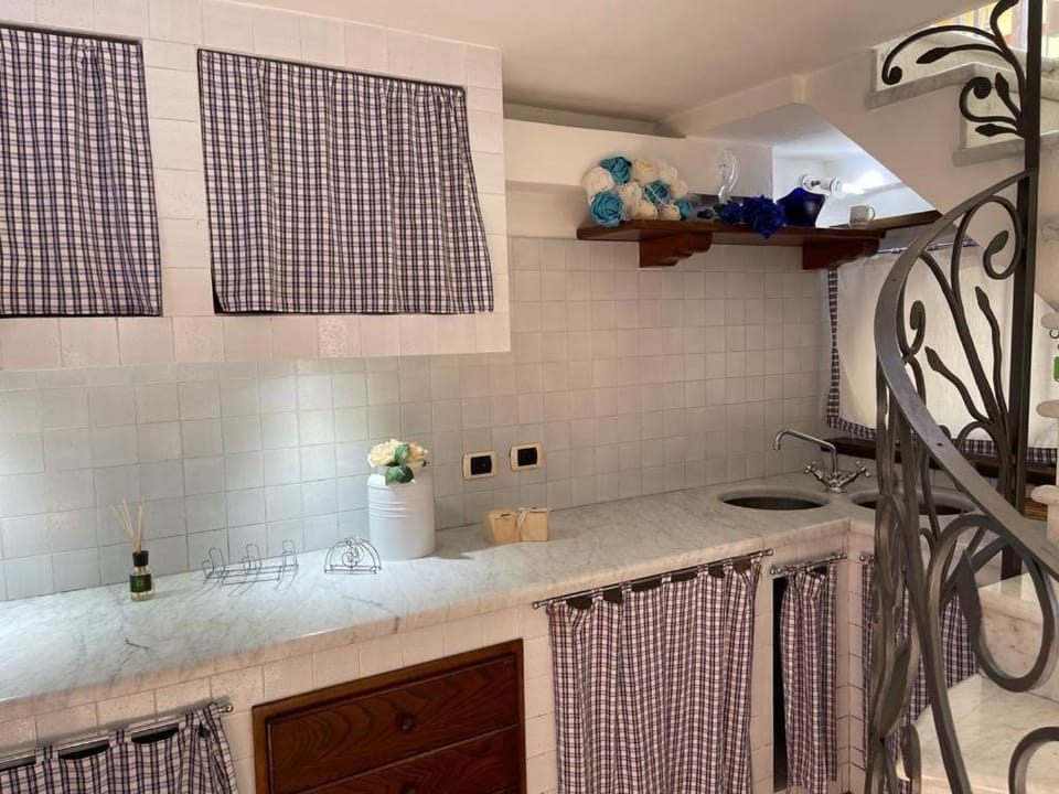Raffinato attico vicino al mare con solarium Lido di Camaiore Apartment in Emilia-Romagna