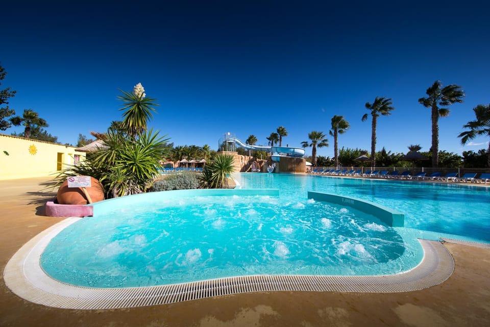 Aqua park, Swimming pool