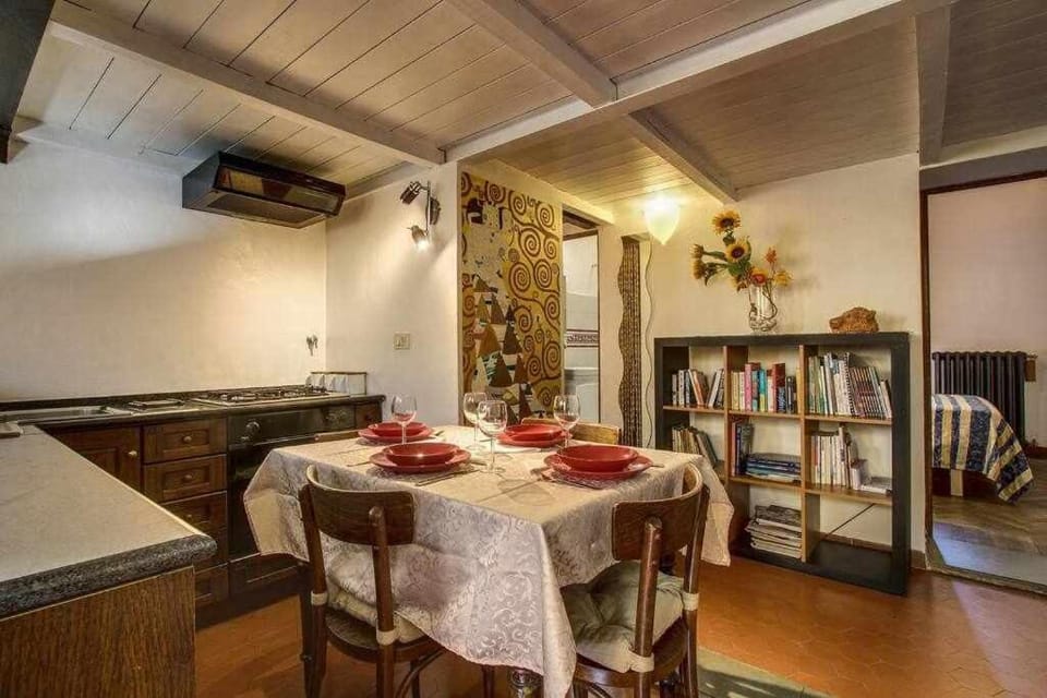 Two Bedrooms Apartment Near The Duomo Firenze Apartment in Florence