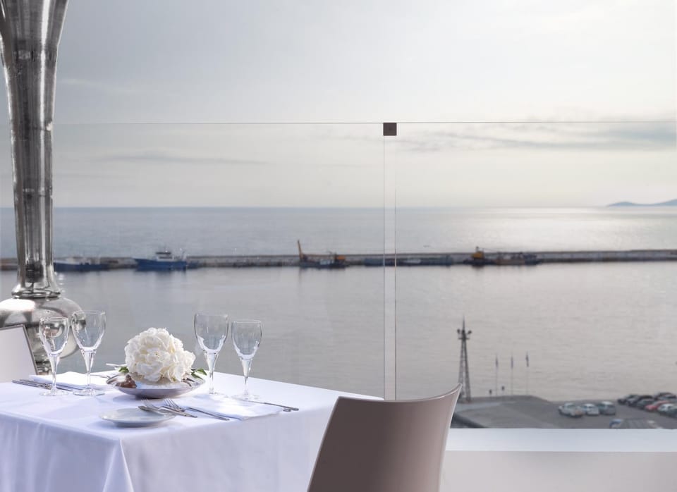 View (from property/room), Balcony/Terrace, Sea view