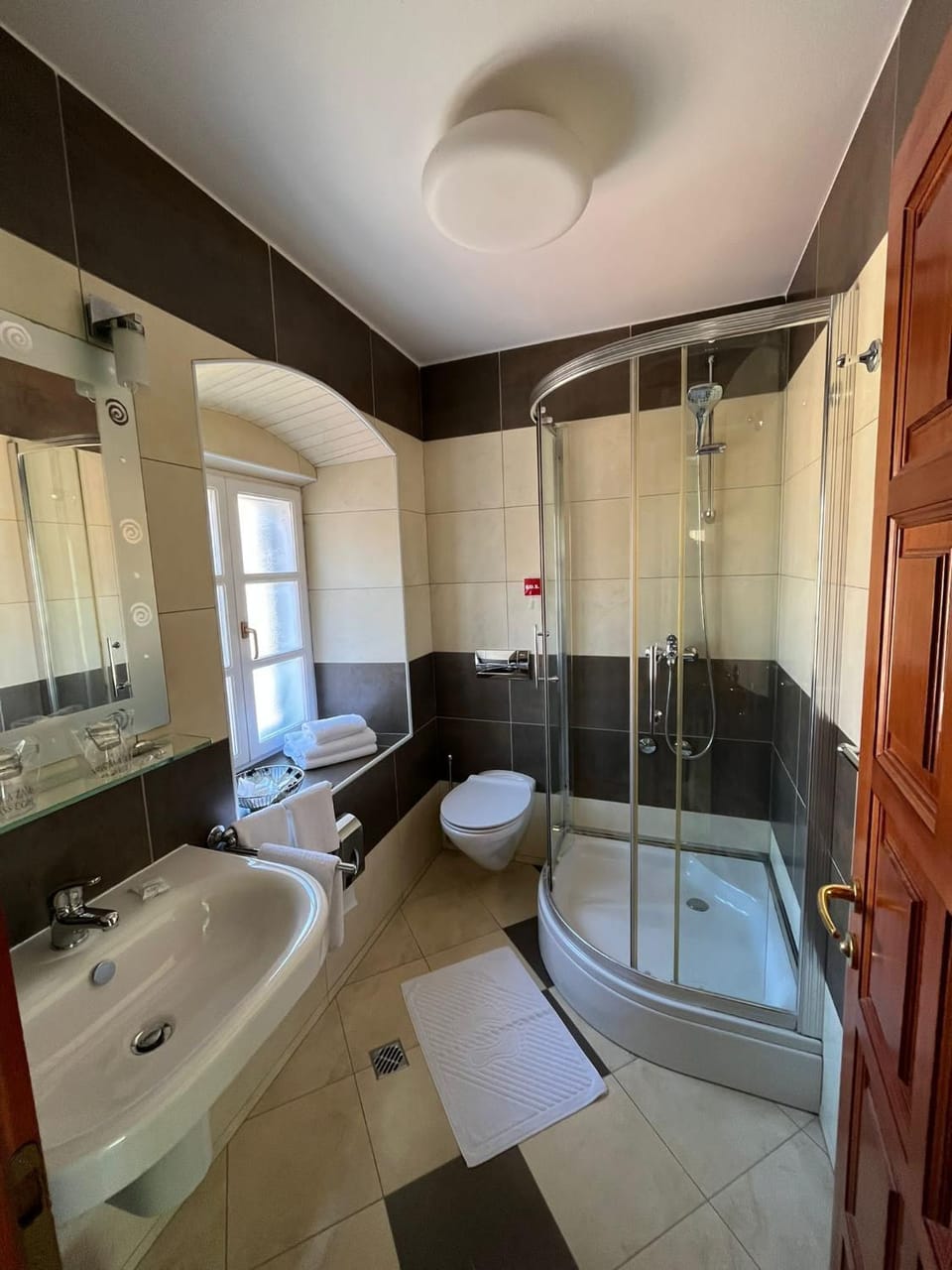 Rooms Toni Palace Bed and Breakfast in Split