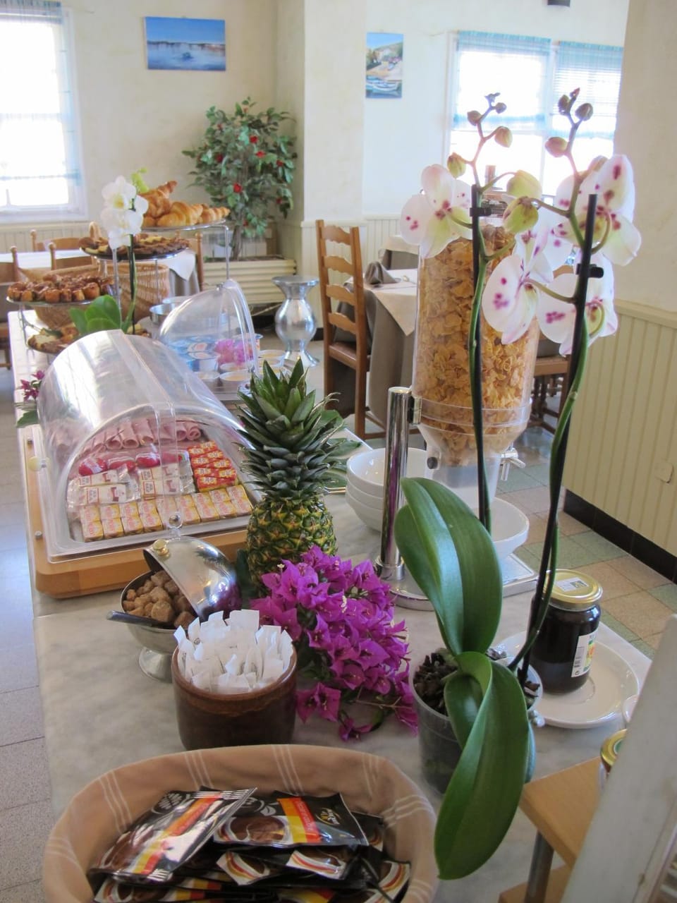 Breakfast, Buffet breakfast