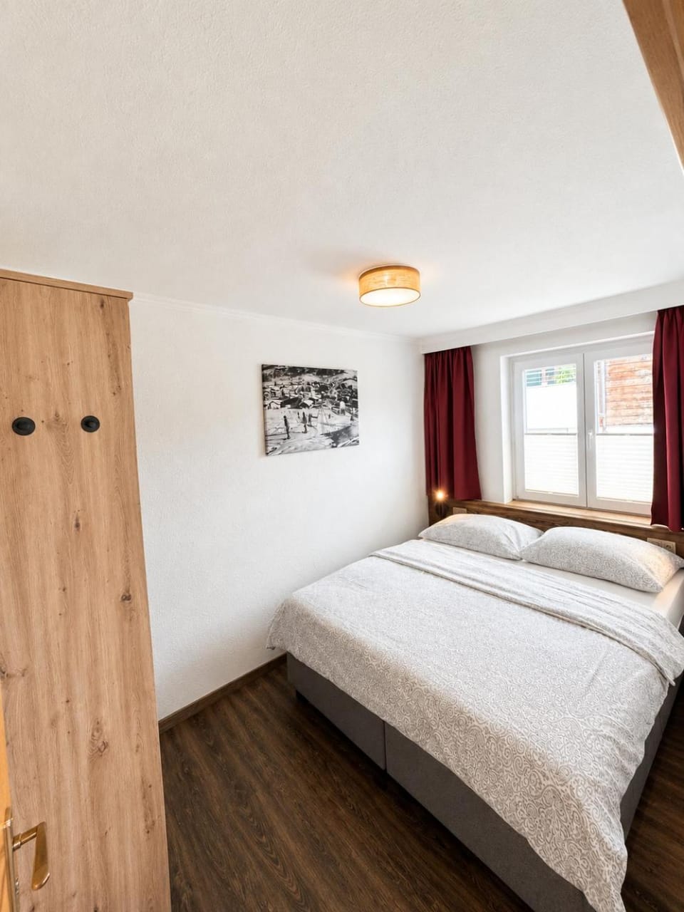 Bed, Photo of the whole room, Bedroom, wardrobe