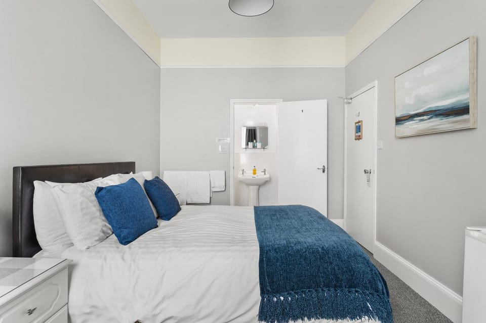 South view Bed and Breakfast in Torquay