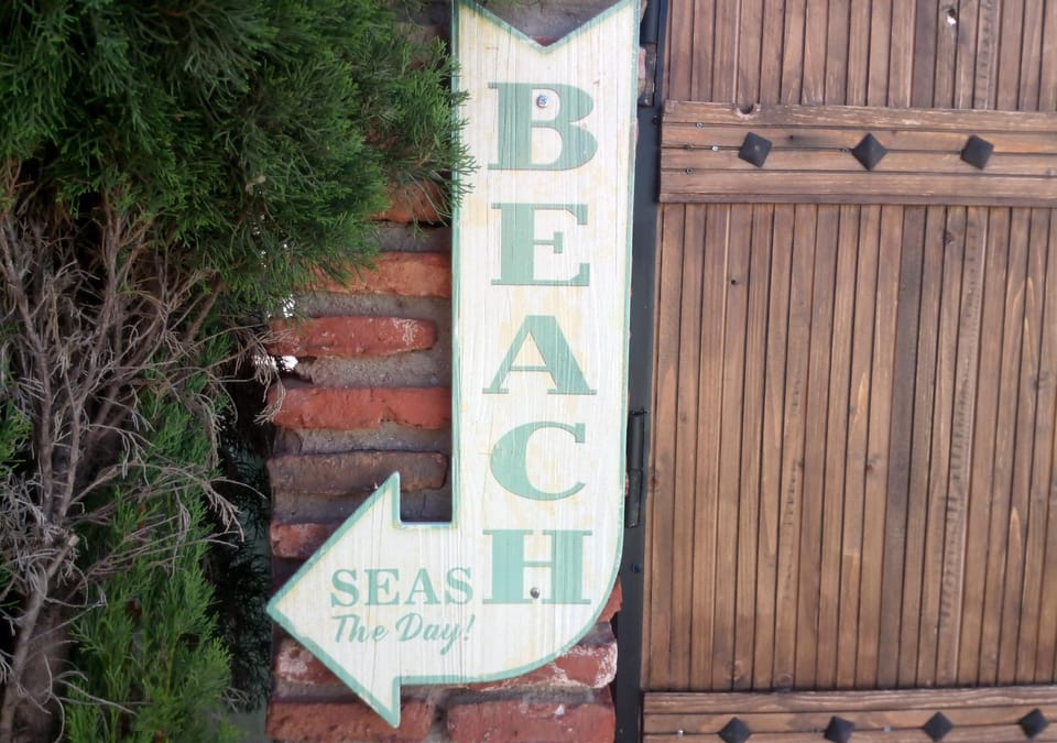 Property logo or sign, Garden
