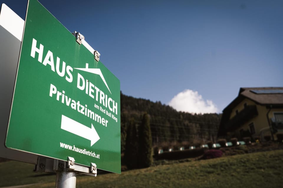 Haus Dietrich am Red Bull Ring Bed and Breakfast in Spielberg