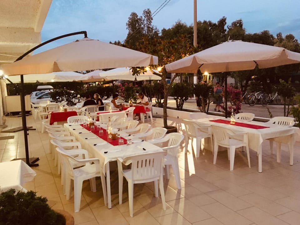 Restaurant/places to eat, Dinner