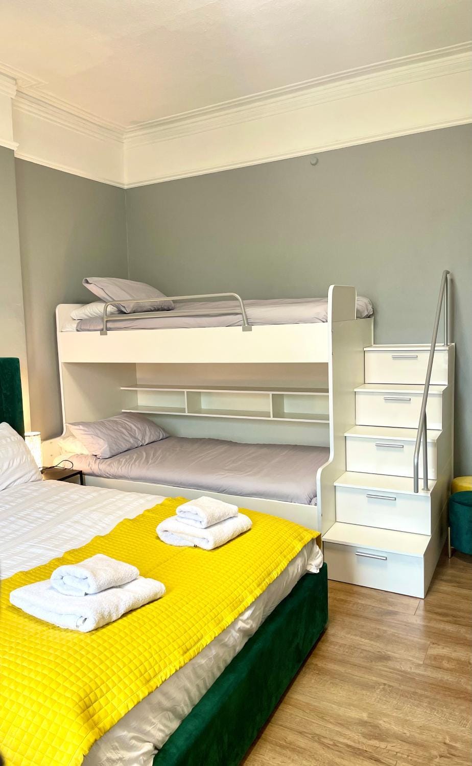 Bed, Bedroom, bunk bed