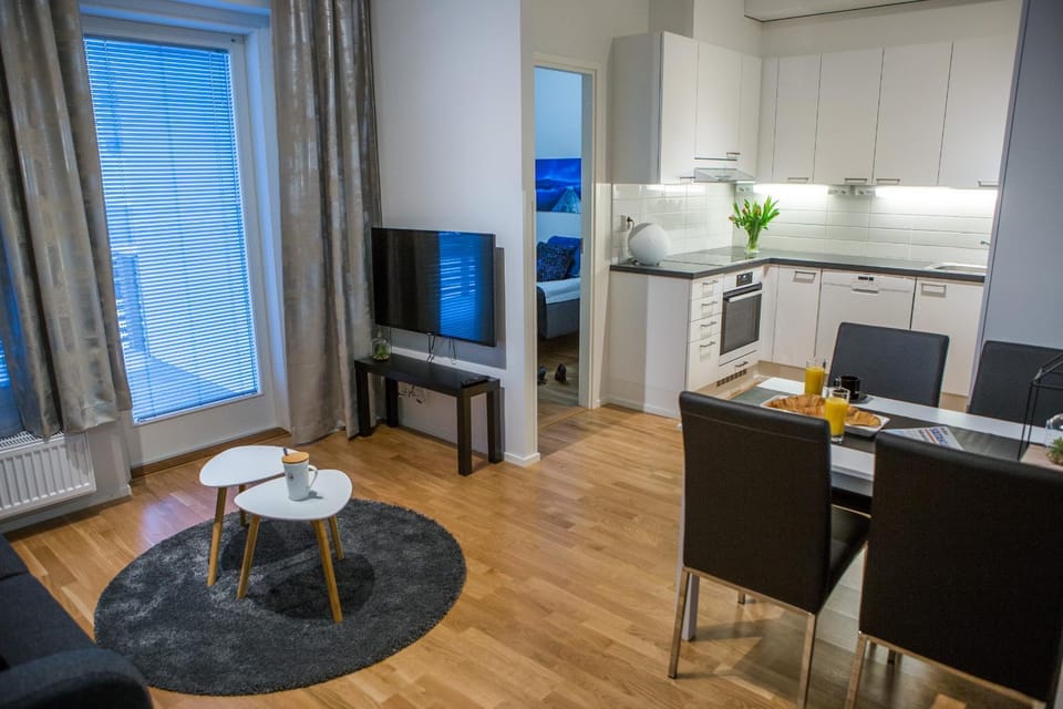 TV and multimedia, Kitchen or kitchenette, Living room, Dining area