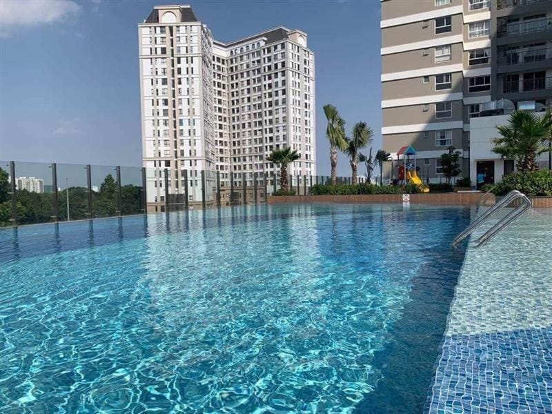 Kirakuan Luxury 2BR Pool/Gym Apartment in Ho Chi Minh City