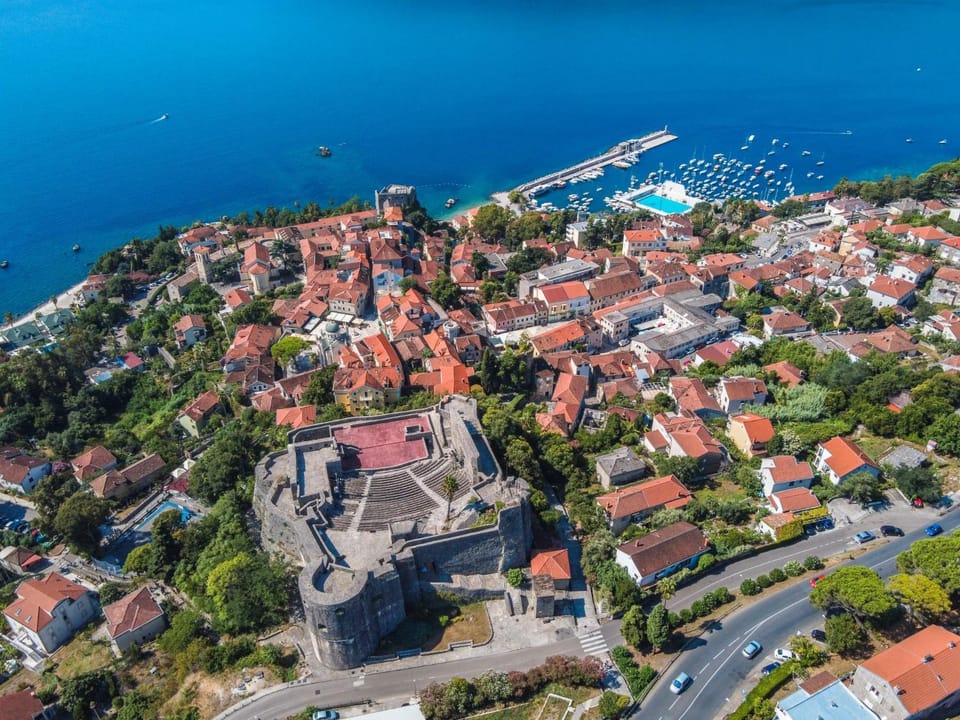 City Center Apartment-Old Town Terrace retreat Apartment in Montenegro