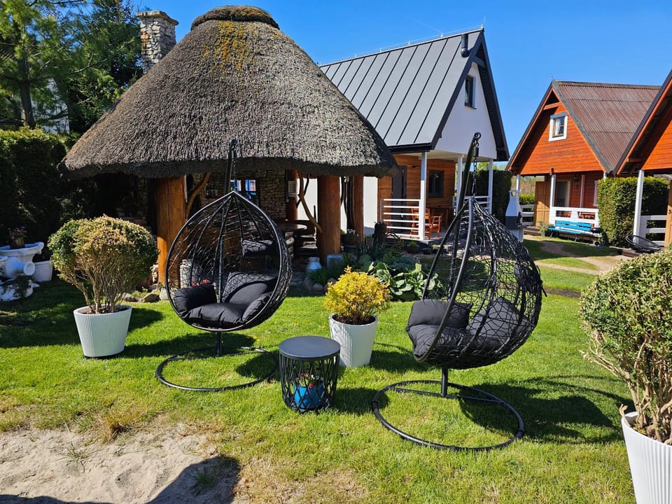 Property building, Patio, Spring, Day, sunbed