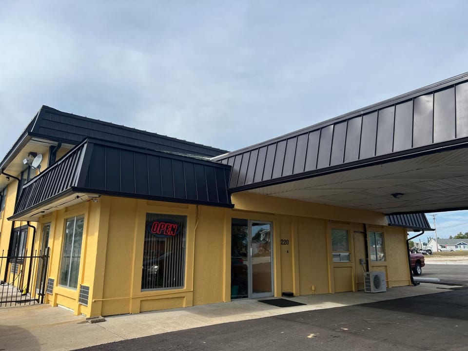 Property building, Facade/entrance
